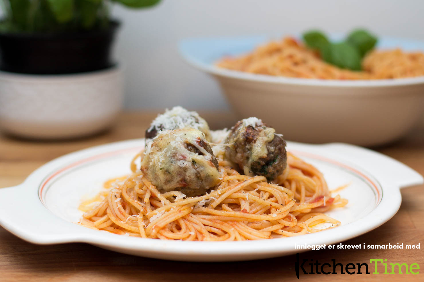 Spaghetti og kjøttboller med enkel marinarasaus | Kitchentime
